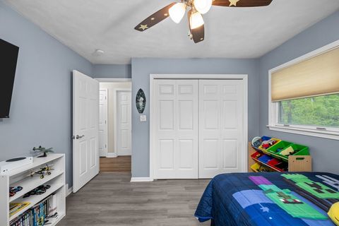 Tiny photo for 2234 Oakwood Court, East Moline, IL 61244 (MLS # 12641407)