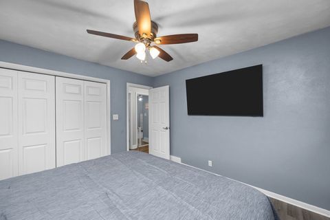 Tiny photo for 2234 Oakwood Court, East Moline, IL 61244 (MLS # 12641407)
