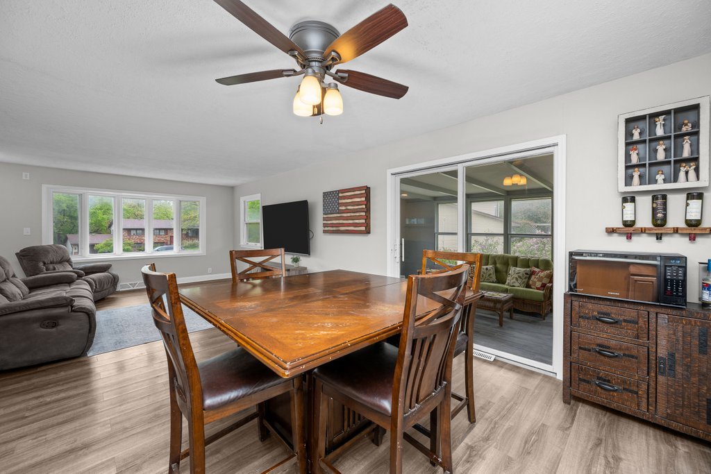 2234 Oakwood Court