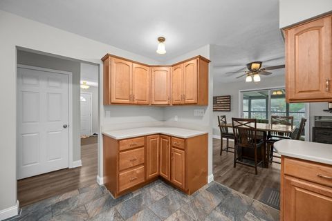 Tiny photo for 2234 Oakwood Court, East Moline, IL 61244 (MLS # 12641407)