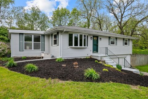Tiny photo for 2234 Oakwood Court, East Moline, IL 61244 (MLS # 12641407)