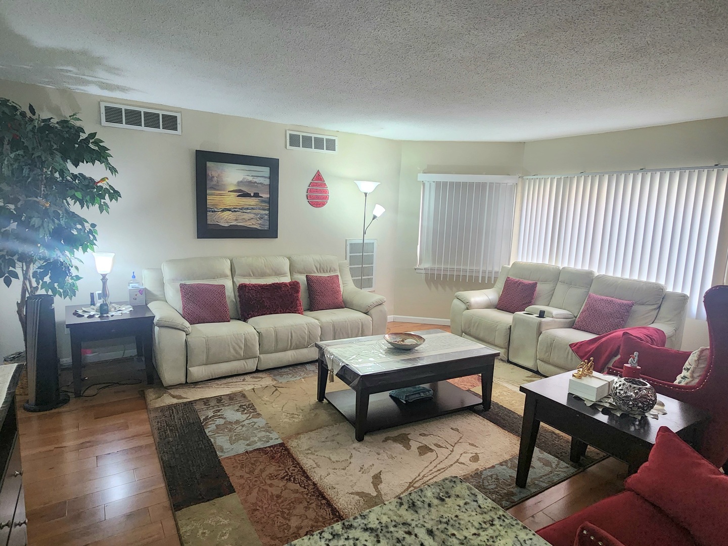 5500 Lincoln Avenue 109