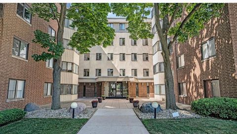 5500 Lincoln Avenue 109 Morton Grove IL 60053