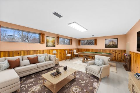 A home in Mount Prospect