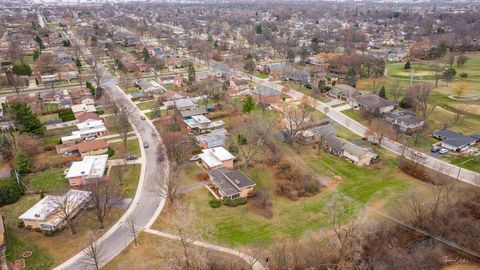 A home in Mount Prospect