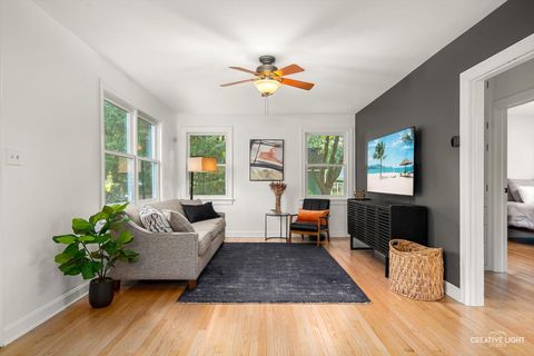Tiny photo for 617 Horne Street, St. Charles, IL 60174 (MLS # 12498667)