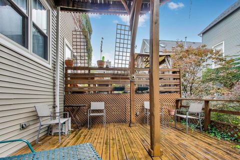 Tiny photo for 1737 W Barry Avenue #A, Chicago, IL 60657 (MLS # 12499221)