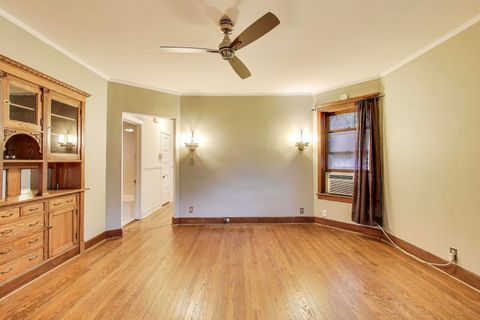 Tiny photo for 1737 W Barry Avenue #A, Chicago, IL 60657 (MLS # 12499221)