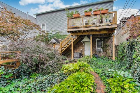Tiny photo for 1737 W Barry Avenue #A, Chicago, IL 60657 (MLS # 12499221)