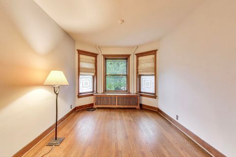 Tiny photo for 1737 W Barry Avenue #A, Chicago, IL 60657 (MLS # 12499221)