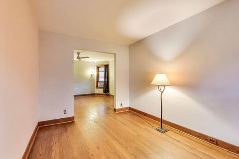 Tiny photo for 1737 W Barry Avenue #A, Chicago, IL 60657 (MLS # 12499221)