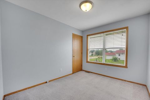 Tiny photo for 6621 Samantha Lane, Rockford, IL 61107 (MLS # 12493496)