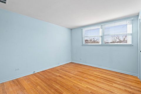 Tiny photo for 1021 Cedar Lane, Northbrook, IL 60062 (MLS # 12546666)