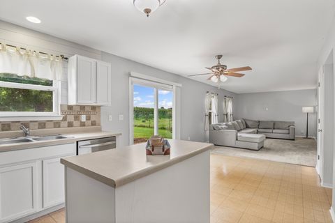 Tiny photo for 42 W Auburndale Avenue, Cortland, IL 60112 (MLS # 12522206)