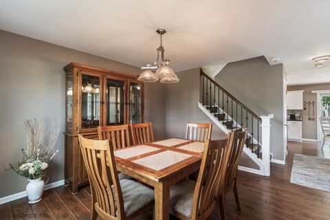Tiny photo for 698 Fenwick Lane, South Elgin, IL 60177 (MLS # 12640406)