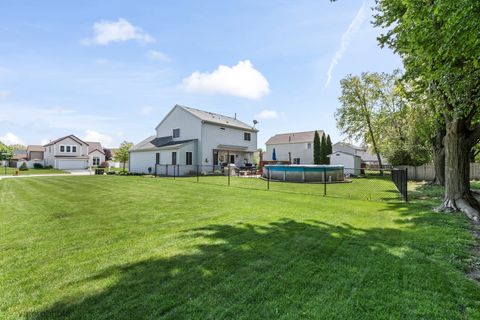 Tiny photo for 698 Fenwick Lane, South Elgin, IL 60177 (MLS # 12640406)