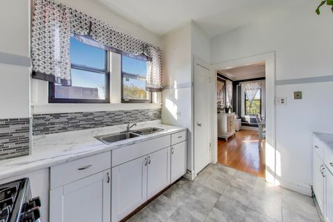 Tiny photo for 6859 S Paxton Avenue #3, Chicago, IL 60649 (MLS # 12492318)