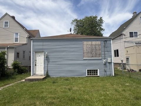 Tiny photo for 12737 Honore Street, Blue Island, IL 60406 (MLS # 12672630)