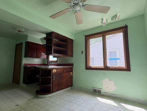 Tiny photo for 12737 Honore Street, Blue Island, IL 60406 (MLS # 12672630)