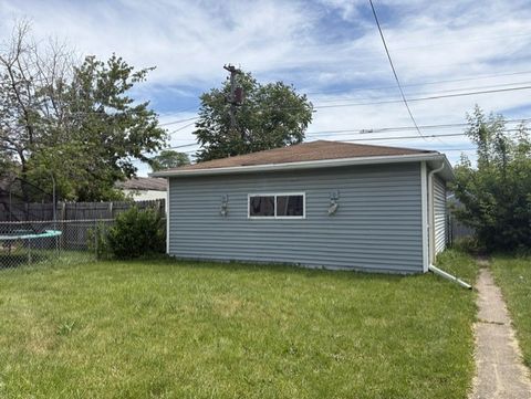 Tiny photo for 12737 Honore Street, Blue Island, IL 60406 (MLS # 12672630)
