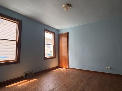 Tiny photo for 12737 Honore Street, Blue Island, IL 60406 (MLS # 12672630)
