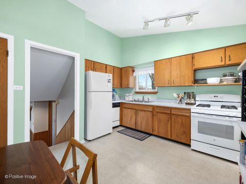 Tiny photo for 25 N Craig Place, Lombard, IL 60148 (MLS # 12592201)