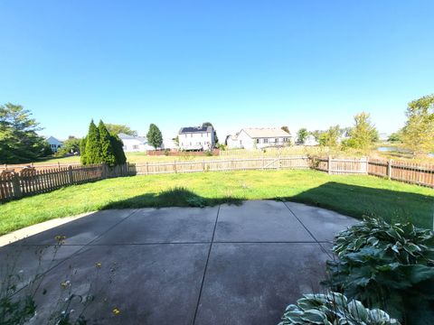 Tiny photo for 1073 Walker Court, Antioch, IL 60002 (MLS # 12510591)