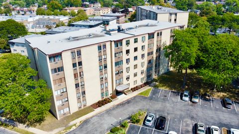 Photo of 9725 S Karlov Avenue #501, Oak Lawn, IL 60453 (MLS # 12630102)