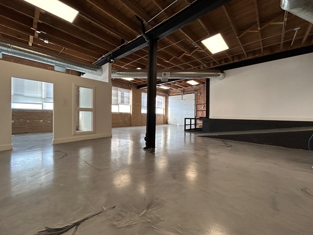1438 W Fulton Street