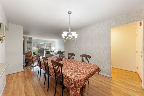 Tiny photo for 5200 CARRIAGEWAY Drive #101, Rolling Meadows, IL 60008 (MLS # 12520527)