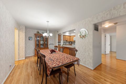 Tiny photo for 5200 CARRIAGEWAY Drive #101, Rolling Meadows, IL 60008 (MLS # 12520527)