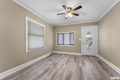 Tiny photo for 125 S BIRCHWOOD Avenue, Davenport, IA 52802 (MLS # QC4269782)