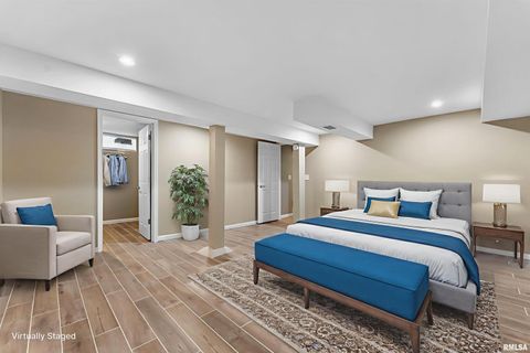 Tiny photo for 125 S BIRCHWOOD Avenue, Davenport, IA 52802 (MLS # QC4269782)