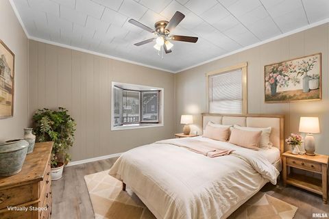 Tiny photo for 125 S BIRCHWOOD Avenue, Davenport, IA 52802 (MLS # QC4269782)