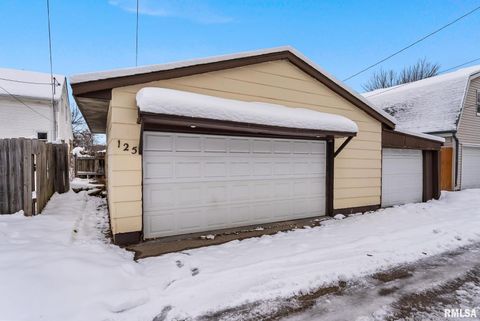 Tiny photo for 125 S BIRCHWOOD Avenue, Davenport, IA 52802 (MLS # QC4269782)