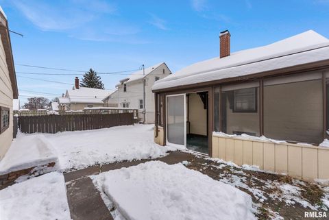 Tiny photo for 125 S BIRCHWOOD Avenue, Davenport, IA 52802 (MLS # QC4269782)