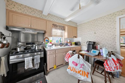 Tiny photo for 9953 S Sawyer Avenue, Evergreen Park, IL 60805 (MLS # 12468439)