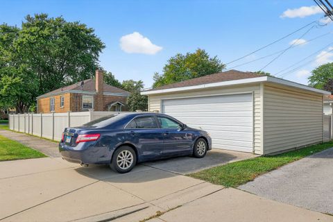 Tiny photo for 9953 S Sawyer Avenue, Evergreen Park, IL 60805 (MLS # 12468439)