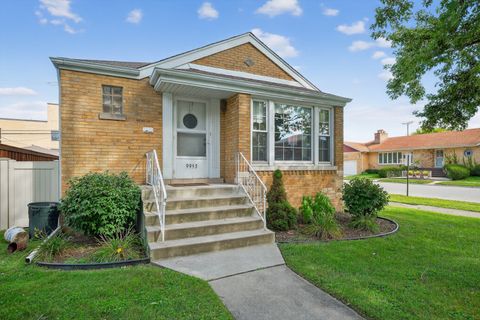 Photo of 9953 S Sawyer Avenue, Evergreen Park, IL 60805 (MLS # 12468439)