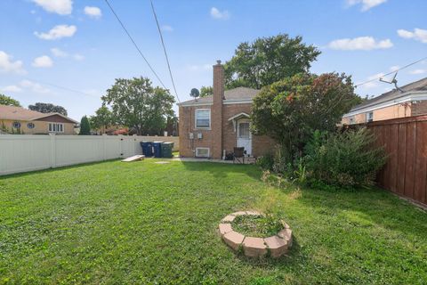 Tiny photo for 9953 S Sawyer Avenue, Evergreen Park, IL 60805 (MLS # 12468439)