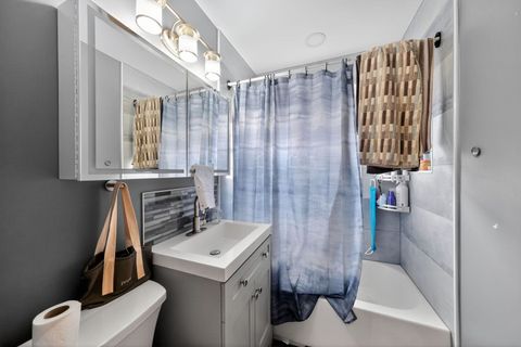 Tiny photo for 9953 S Sawyer Avenue, Evergreen Park, IL 60805 (MLS # 12468439)