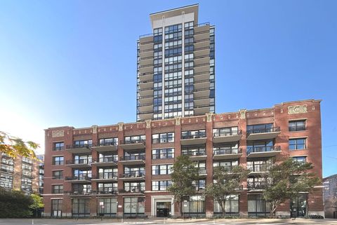 Photo of 210 S Desplaines Street #710, Chicago, IL 60661 (MLS # 12484390)