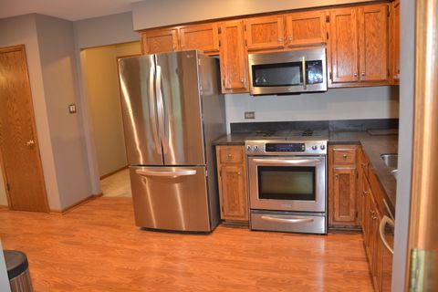 Tiny photo for 17155 Kamp Court #9, Tinley Park, IL 60487 (MLS # 12462769)