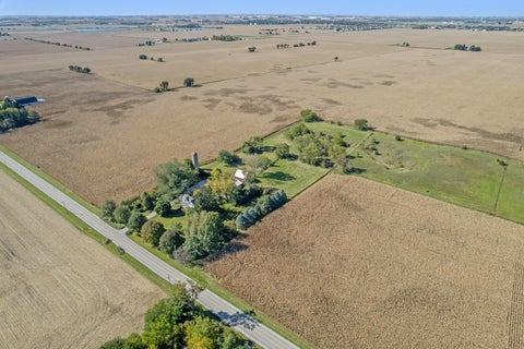 Tiny photo for 21443 Airport Road, Sycamore, IL 60178 (MLS # 12777727)