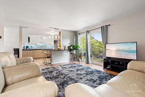 Tiny photo for 1550 Sandpebble Drive #209, Wheeling, IL 60090 (MLS # 12580330)