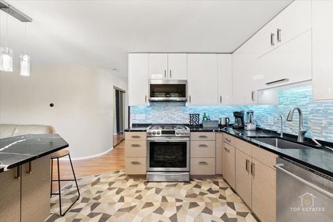 Tiny photo for 1550 Sandpebble Drive #209, Wheeling, IL 60090 (MLS # 12580330)