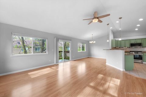 Tiny photo for 67 Samuel Drive, Streamwood, IL 60107 (MLS # 12642326)