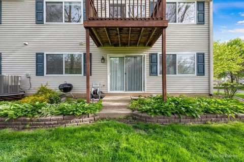 Tiny photo for 67 Samuel Drive, Streamwood, IL 60107 (MLS # 12642326)