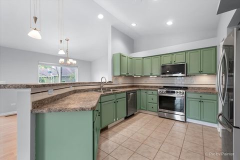 Tiny photo for 67 Samuel Drive, Streamwood, IL 60107 (MLS # 12642326)