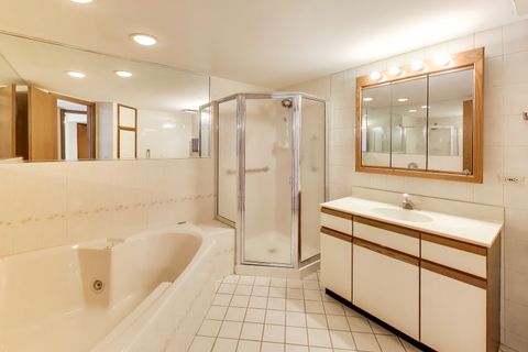 Tiny photo for 6980 W Touhy Avenue #402, Niles, IL 60714 (MLS # 12601440)